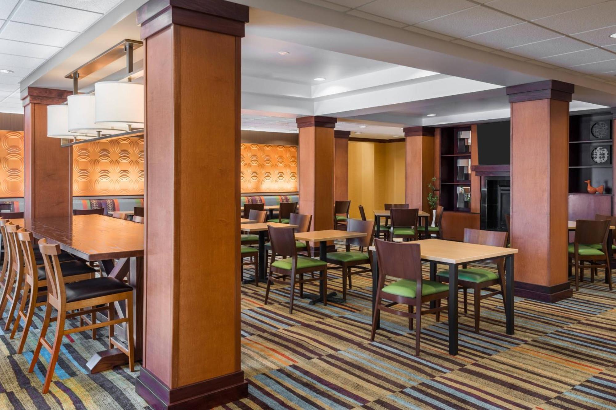 Fairfield Inn & Suites - Buffalo Airport Чиктовага Экстерьер фото